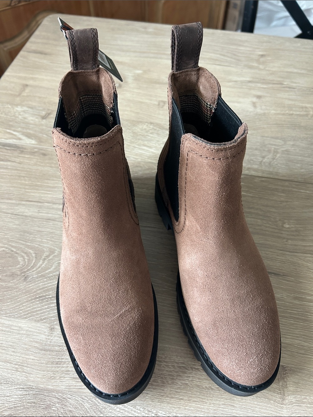 Arias Wexford Waterproof Lug Boot, New W/Tag, Sz. 7, Color Brown.